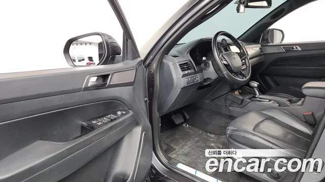KG_Mobility_Ssangyong Rexton 2023 thumb 10