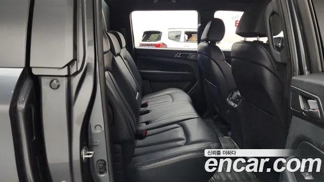 KG_Mobility_Ssangyong Rexton 2023 thumb 11