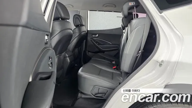 Hyundai Santa Fe 2015 thumb 12