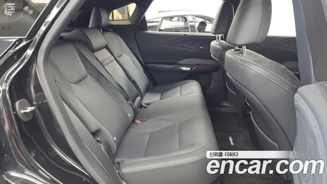 Lexus RX 2025 thumb 12