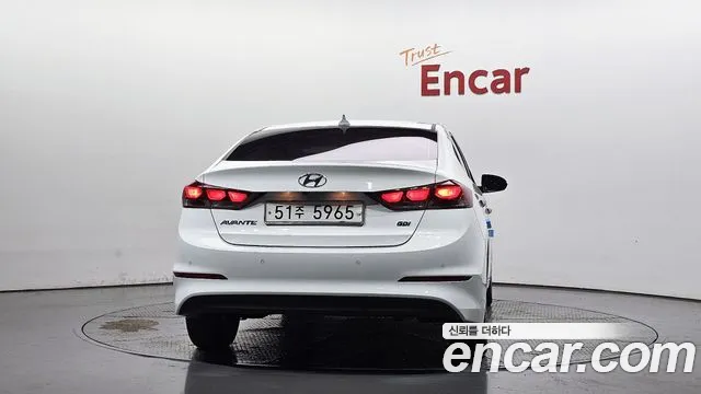 Hyundai Avante 2016 thumb 4