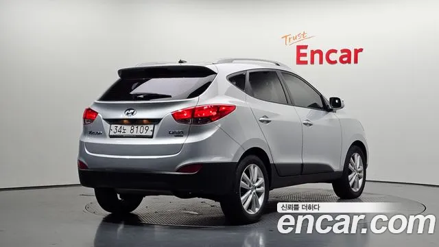 Hyundai Tucson 2011 thumb 2
