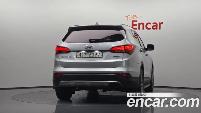Hyundai Santa Fe 2012 thumb 4