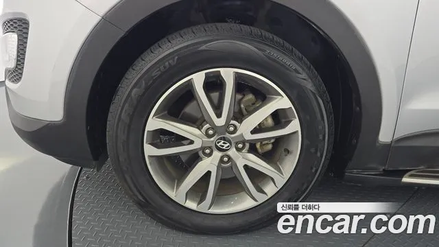 Hyundai Santa Fe 2012 thumb 5