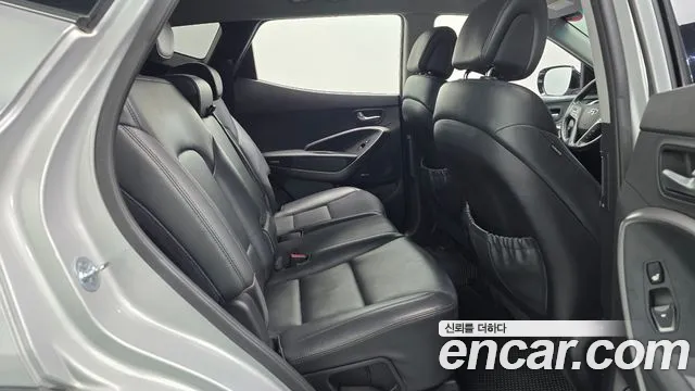 Hyundai Santa Fe 2012 thumb 11