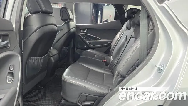 Hyundai Santa Fe 2012 thumb 12