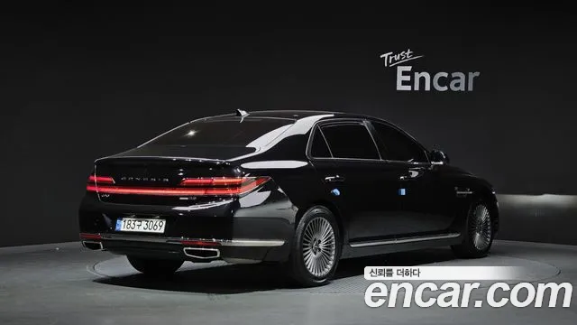 Genesis G90 2020 thumb 2