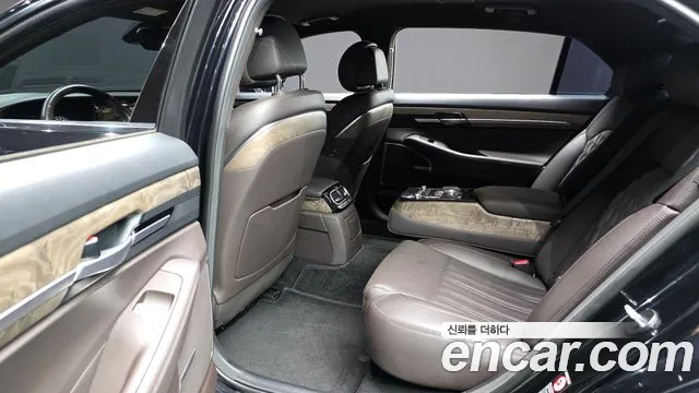 Genesis G90 2020 thumb 11