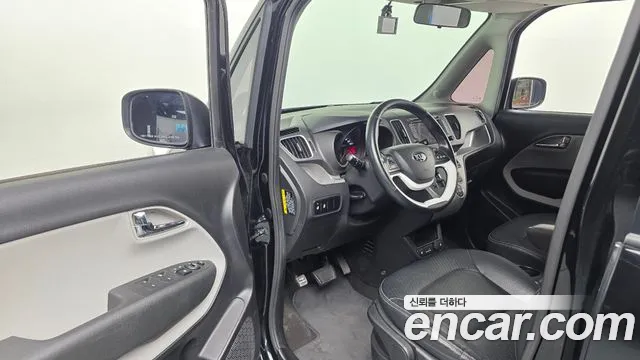 Kia Ray 2015 thumb 10