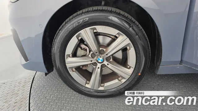BMW 2-Series 2023 thumb 5