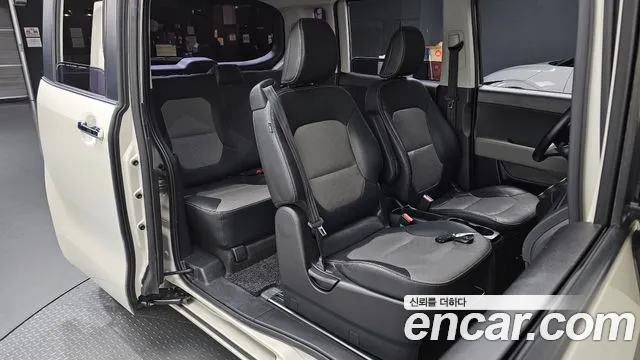 Kia Ray 2018 thumb 10