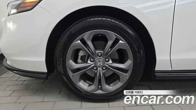 Honda Accord 2024 thumb 5