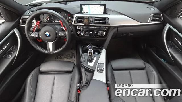 BMW 3-Series 2018 thumb 7