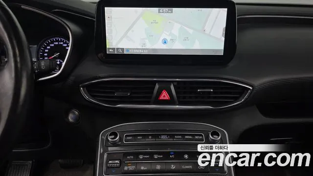 Hyundai Santa Fe 2023 thumb 12