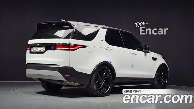 Land Rover Discovery 2021 thumb 2