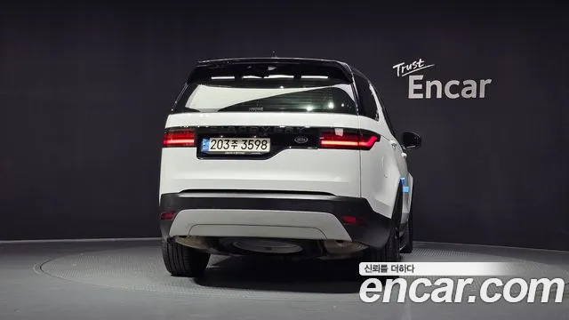 Land Rover Discovery 2021 thumb 4