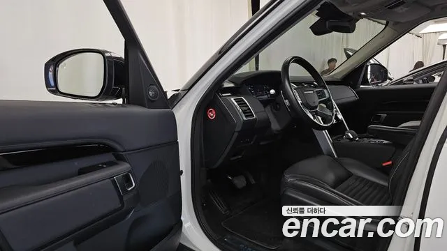 Land Rover Discovery 2021 thumb 10