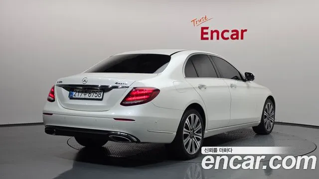 Mercedes-Benz E-Класс 2018 thumb 2