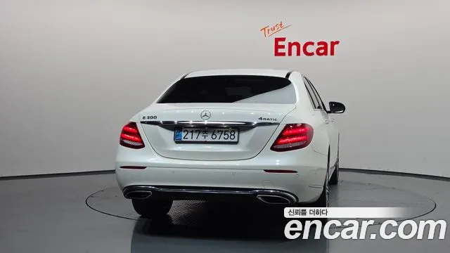 Mercedes-Benz E-Класс 2018 thumb 4