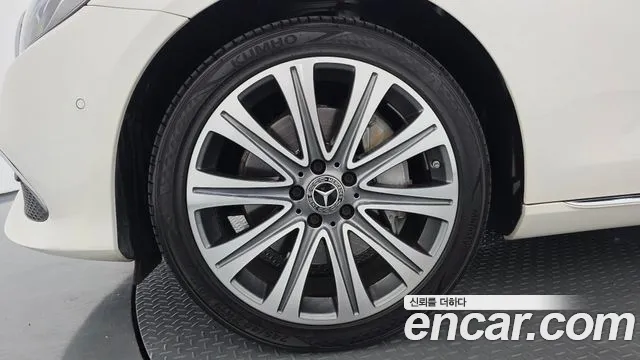 Mercedes-Benz E-Класс 2018 thumb 5