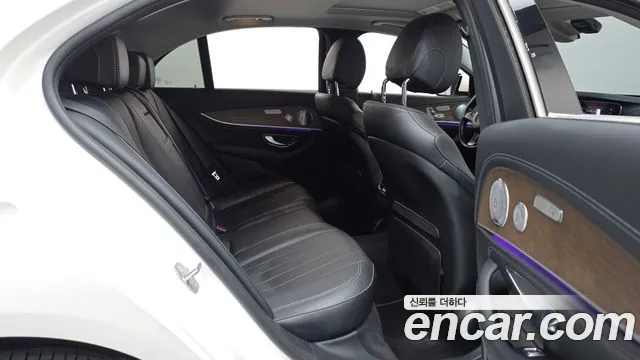 Mercedes-Benz E-Класс 2018 thumb 11