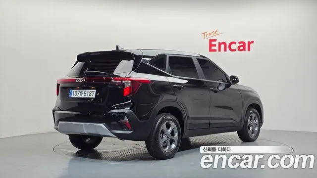 Kia Seltos 2024 thumb 2