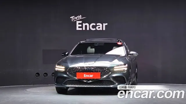 Genesis G70 2022 thumb 3