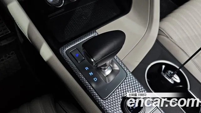 Genesis G70 2022 thumb 9