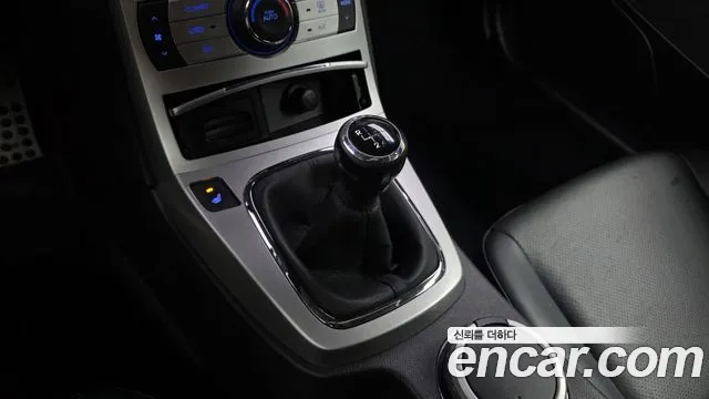 Hyundai Genesis 2009 thumb 8