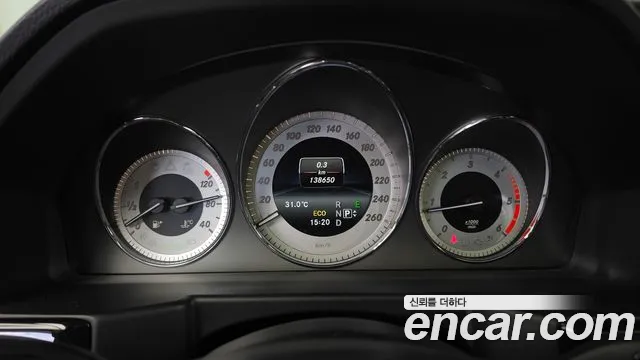 Mercedes-Benz GLK-Class 2015 thumb 8
