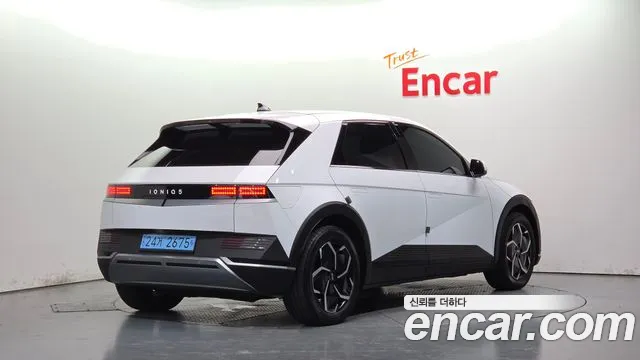 Hyundai IONIQ 5 2024 thumb 2