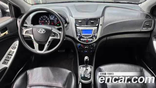 Hyundai Accent 2012 thumb 7