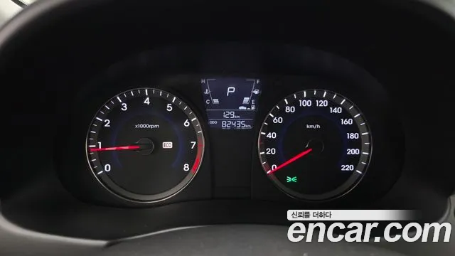 Hyundai Accent 2012 thumb 8