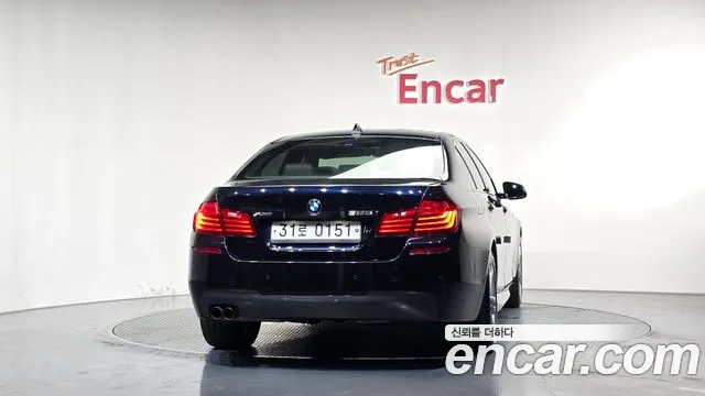 BMW 5-Series 2016 thumb 3
