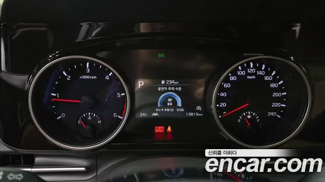 Kia Carnival 2021 thumb 7