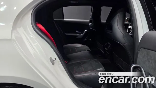 Mercedes-Benz A-Класс 2023 thumb 12
