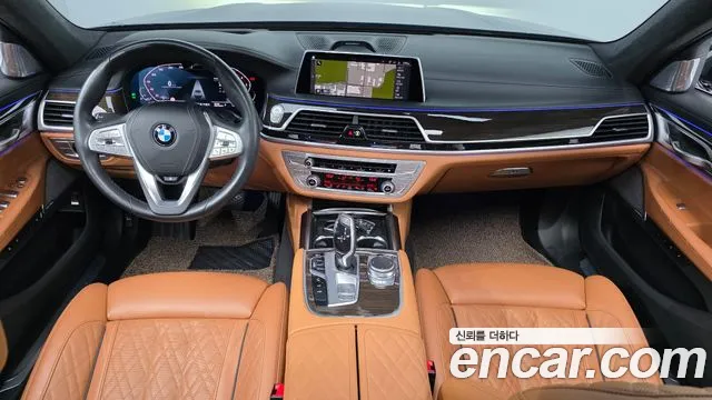 BMW 7-Series 2022 thumb 6