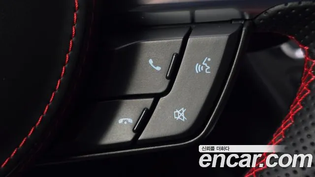 Ford Mustang Mach-E 2017 thumb 12