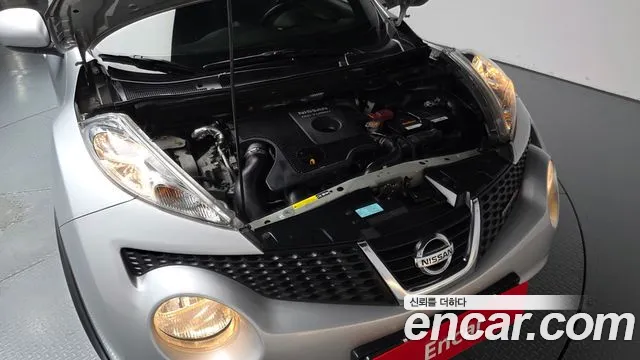 Nissan Juke 2014 thumb 6
