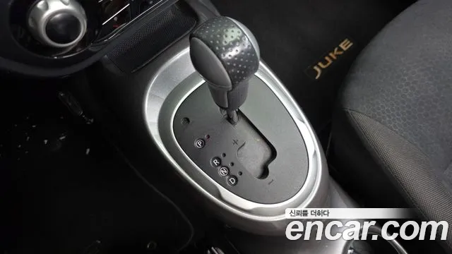 Nissan Juke 2014 thumb 9