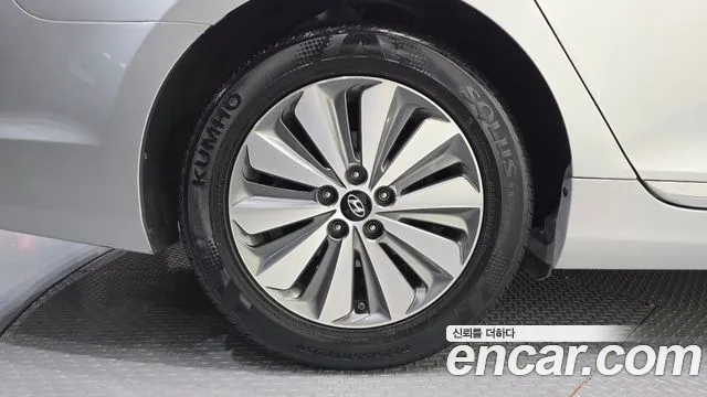 Hyundai Grandeur 2016 thumb 5