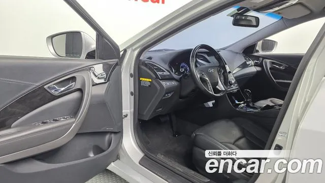 Hyundai Grandeur 2016 thumb 10