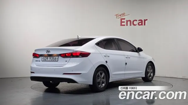 Hyundai Avante 2018 thumb 2