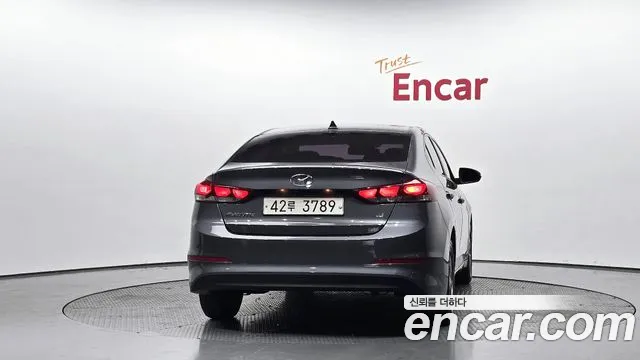 Hyundai Avante 2017 thumb 3
