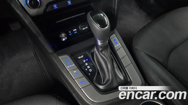 Hyundai Avante 2017 thumb 8
