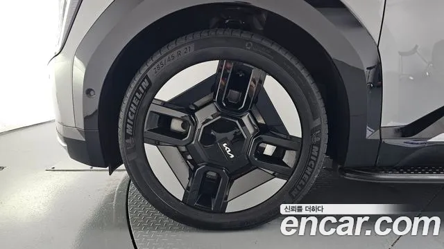 Kia EV9 2023 thumb 4