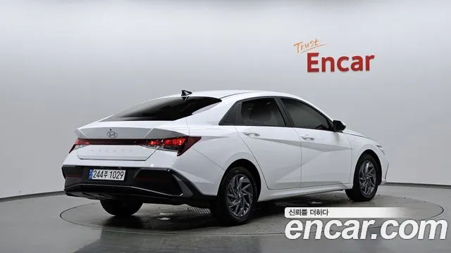 Hyundai Avante 2024 thumb 2
