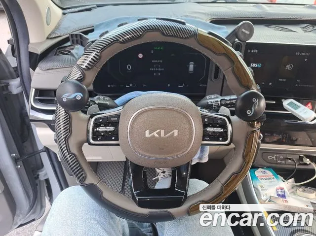 Kia Carnival 2024 thumb 7