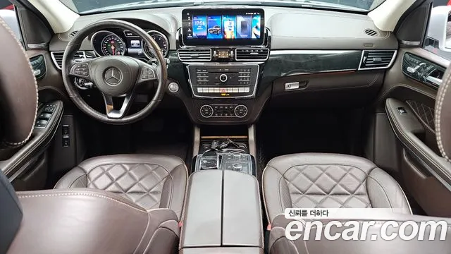 Mercedes-Benz GLS 2017 thumb 6