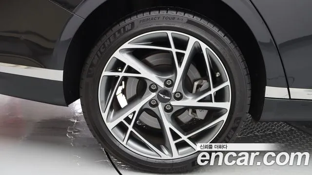Genesis G90 2022 thumb 8